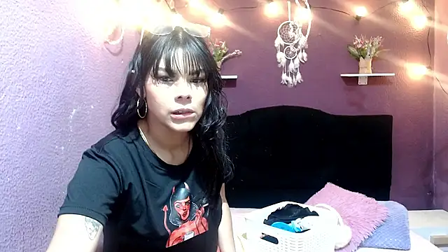 Snapshot of brenda_smile33 chatting on September 2025 01:35:02 PM brenda smile33 online show from September 2025 01:35:02 PM