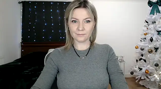 ParadiseAlina online show from December 2024 06:37:02 PM