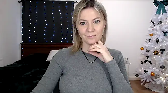 ParadiseAlina online show from December 2024 09:42:02 PM