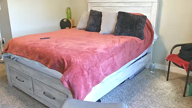 Calimarina online show from November 2025 05:56:02 PM