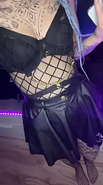 Snapshot of hottcouple00 chatting on December 2025 10:25:01 PM hottcouple00 online show from December 2025 10:25:01 PM