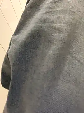 Snapshot of Cumonmme chatting on October 2025 12:21:02 AM Cumonmme online show from October 2025 12:21:02 AM