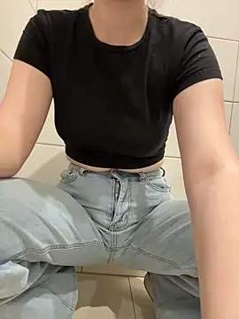 Snapshot of Cumonmme chatting on November 2025 11:14:01 PM Cumonmme online show from November 2025 11:14:01 PM