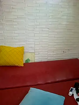 hotlyn45 online show from June 2026 03:48:01 AM