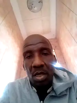 Snapshot of longdickson12345 chatting on October 2025 04:10:01 AM longdickson12345 online show from October 2025 04:10:01 AM