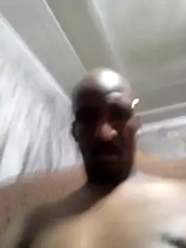 Snapshot of longdickson12345 chatting on October 2025 09:11:01 PM longdickson12345 online show from October 2025 09:11:01 PM