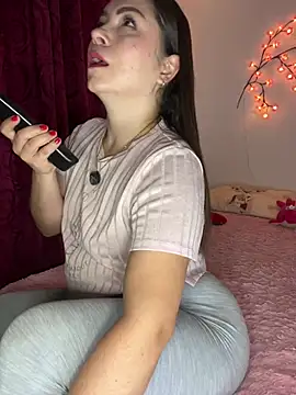 Amelia laurent online show from July 2026 12:06:01 AM