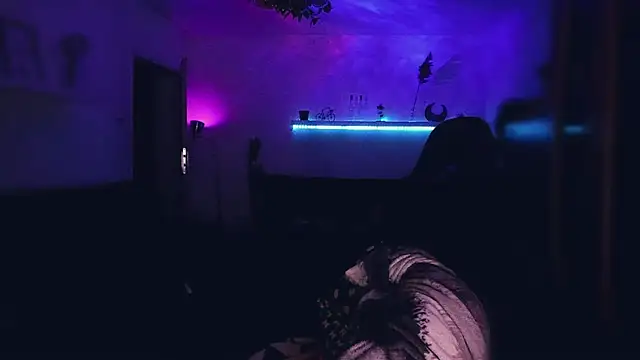 MistressJolie online show from November 2025 07:15:01 PM