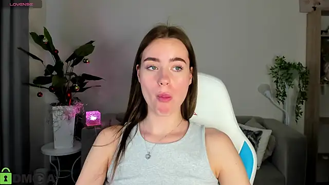 Ameli Povilain online show from December 2025 06:20:02 AM