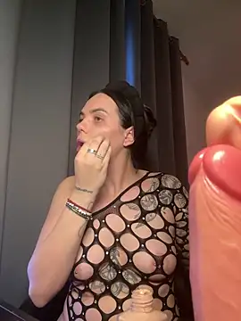 -RAHELA- online show from October 2025 03:13:01 PM