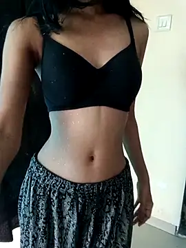 Daizy Shah online show from March 2026 09:50:01 AM