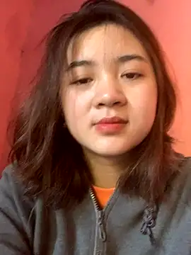 Snapshot of Lonnina chatting on October 2025 09:40:01 AM Lonnina online show from October 2025 09:40:01 AM