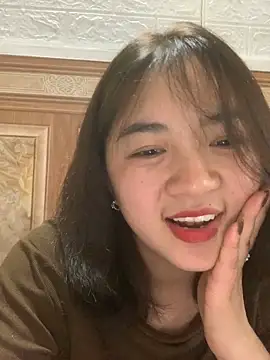 Snapshot of Lonnina chatting on October 2025 08:03:01 AM Lonnina online show from October 2025 08:03:01 AM