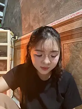 Snapshot of Lonnina chatting on November 2025 08:59:01 AM Lonnina online show from November 2025 08:59:01 AM