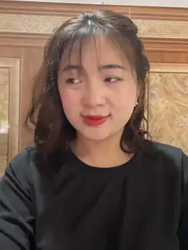 Snapshot of Lonnina chatting on November 2025 03:45:02 AM Lonnina online show from November 2025 03:45:02 AM