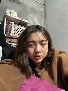 Snapshot of Lonnina chatting on December 2025 02:12:02 PM Lonnina online show from December 2025 02:12:02 PM