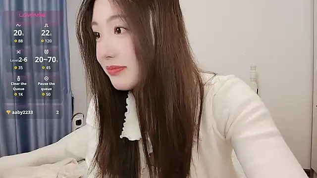 Luna 868 online show from November 2025 05:55:02 PM