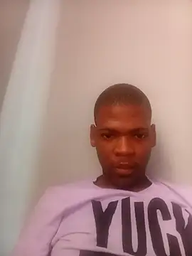 Snapshot of khalazinike chatting on November 2025 10:43:02 AM khalazinike online show from November 2025 10:43:02 AM