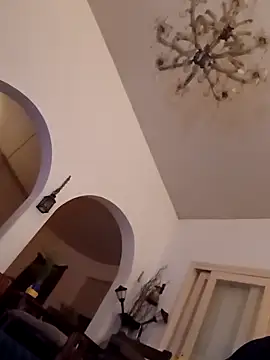 Snapshot of CasalTopaTudo chatting on October 2025 05:05:01 AM CasalTopaTudo online show from October 2025 05:05:01 AM