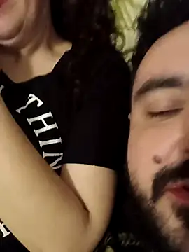 Snapshot of CasalTopaTudo chatting on October 2025 11:38:01 PM CasalTopaTudo online show from October 2025 11:38:01 PM