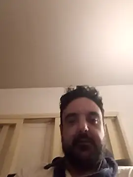 Snapshot of CasalTopaTudo chatting on November 2025 09:59:01 PM CasalTopaTudo online show from November 2025 09:59:01 PM