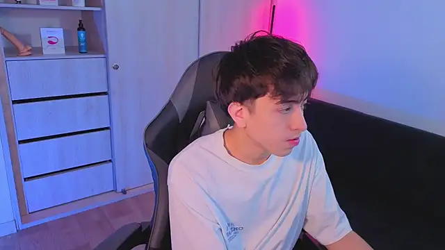 onlinenico online show from October 2025 07:54:01 PM