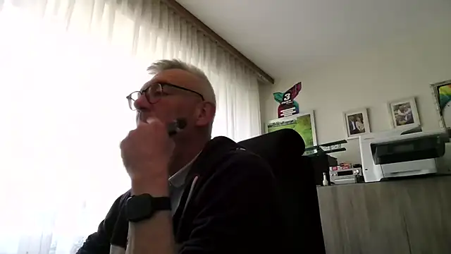 randyandy67 online show from April 2026 08:37:02 AM