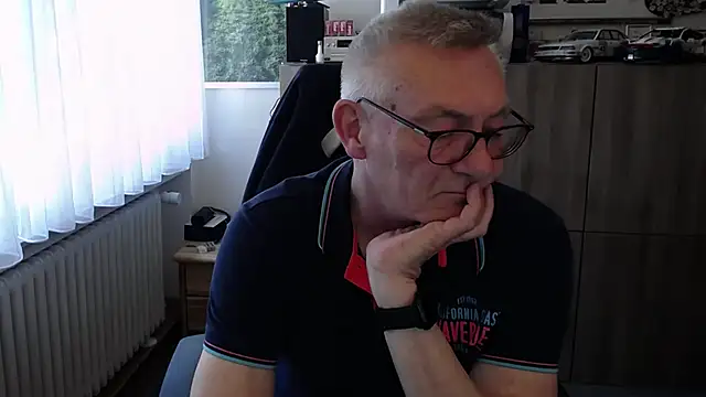 randyandy67 online show from April 2026 12:40:01 PM