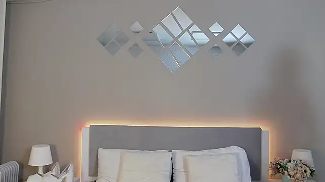 MarianeSun online show from October 2025 04:10:02 AM