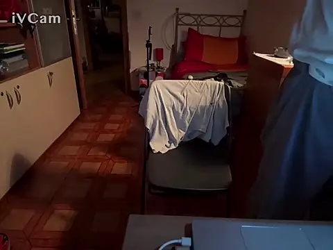 Snapshot of Pigna16PSRN chatting on February 2026 09:20:02 PM Pigna16PSRN online show from February 2026 09:20:02 PM