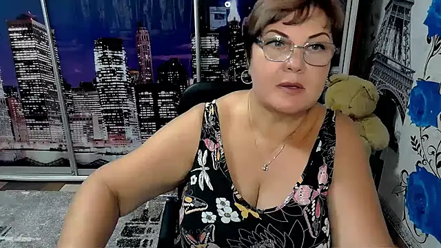 Bela Lana  online show from September 2025 06:08:02 PM