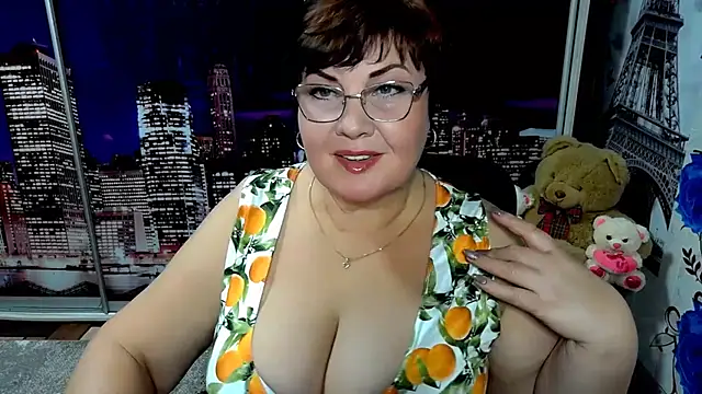 Bela Lana  online show from November 2025 06:41:02 PM