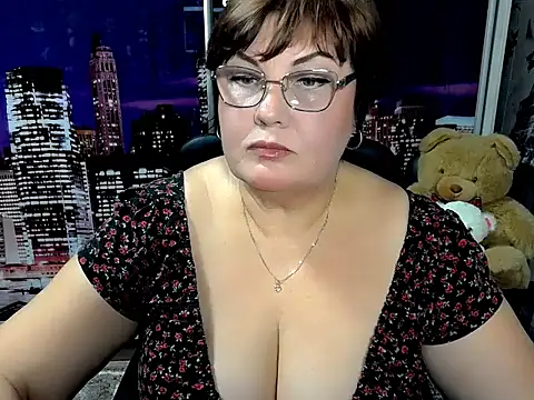 Bela Lana  online show from December 2025 07:08:02 PM