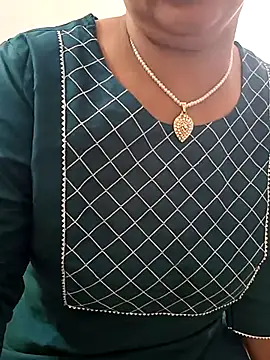 Snapshot of angel_ridhi chatting on September 2025 05:18:02 AM angel ridhi online show from September 2025 05:18:02 AM