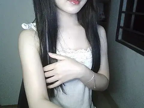 Annabelle-e online show from October 2025 06:28:02 PM