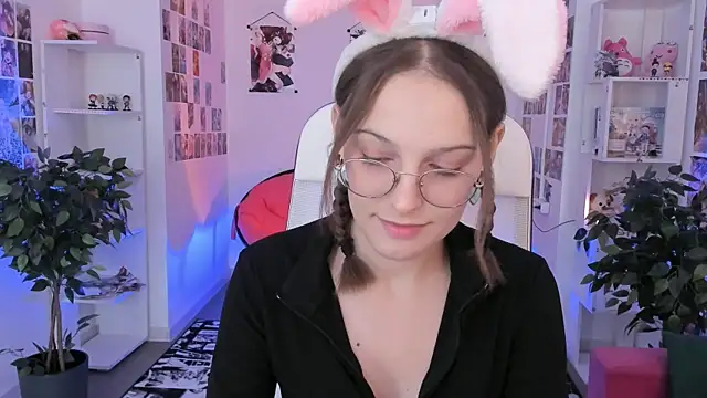 Snapshot of JenniferKiim chatting on November 2025 08:27:02 AM JenniferKiim online show from November 2025 08:27:02 AM