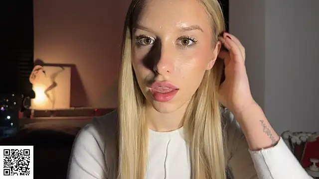 ElysiaXo online show from December 2025 11:54:01 PM