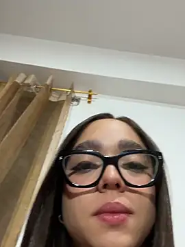 hottiee melannie online show from March 2026 04:30:02 AM