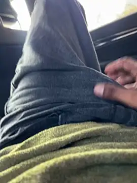 Jariushot3 online show from April 2026 02:56:01 PM