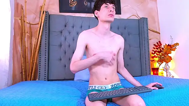 Snapshot of Luke_Carter chatting on February 2026 01:17:01 PM Luke Carter online show from February 2026 01:17:01 PM