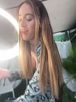 Snapshot of SweetieSinXXX chatting on October 2025 02:58:02 PM SweetieSinXXX online show from October 2025 02:58:02 PM