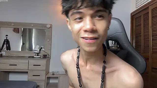 OopsAgain  online show from May 2026 08:28:01 PM