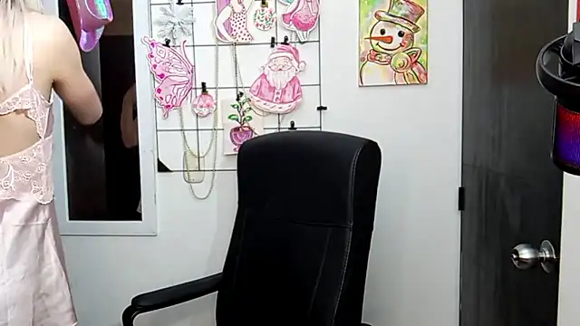 Andy Roses online show from November 2025 10:36:02 PM