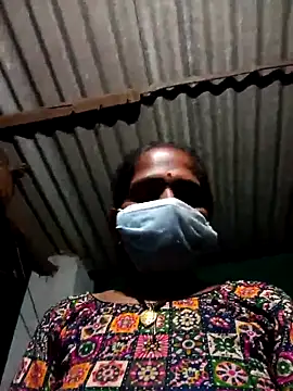 Snapshot of Hot-honi chatting on September 2025 02:38:01 PM Hot-honi online show from September 2025 02:38:01 PM