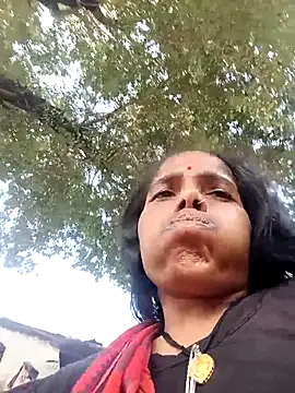 Hot-honi online show from November 2025 04:33:02 AM