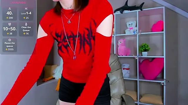 Snapshot of Lynn_Martin chatting on December 2025 12:27:01 AM Lynn Martin online show from December 2025 12:27:01 AM