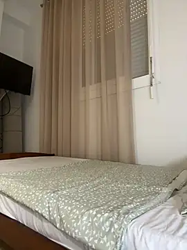 Snapshot of Merousexy282828 chatting on September 2025 02:33:01 PM Merousexy282828 online show from September 2025 02:33:01 PM