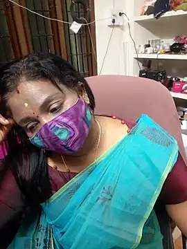 Snapshot of Tamil_Kavitha10 chatting on November 2025 04:44:01 PM Tamil Kavitha10 online show from November 2025 04:44:01 PM