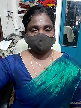 Snapshot of Tamil_Kavitha10 chatting on April 2026 04:15:01 PM Tamil Kavitha10 online show from April 2026 04:15:01 PM