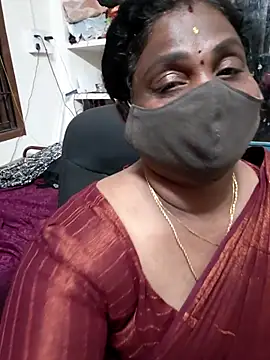 Snapshot of Tamil_Kavitha10 chatting on April 2026 04:15:02 PM Tamil Kavitha10 online show from April 2026 04:15:02 PM